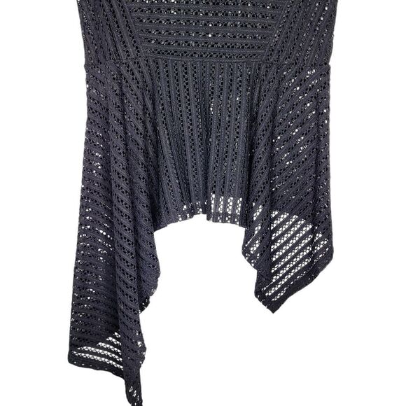 BCBGMaxazria Striped Lace Asymmetrical Hem Top Size S - Picture 4 of 9